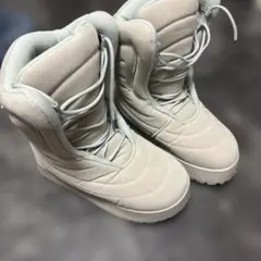 スノーブーツ ライトグレー スエード