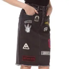 正規新品 moussy ワッペンタイトスカート サイズ0 マウジー