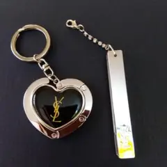 YSL バッグハンガー キーホルダー チャーム セット　(新品と使用感あり品)のサムネイル