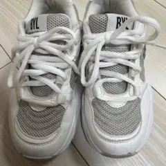 BYLOVEiT スニーカー21cmのサムネイル