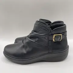 美品✨アキレスソルボ　ショートブーツ　22cm4E ブラックのサムネイル