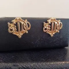 超希少♡Dior エンブレムロゴ ディオール 旧ロゴ ピアス (両耳用)