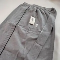 新品 ungaro paris サロンエプロン グレー 未使用 タグ付。のサムネイル