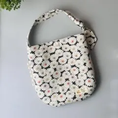 着物リメイク❁⃘ 春らしい カラフルな小菊柄 ワンショルダーバッグ