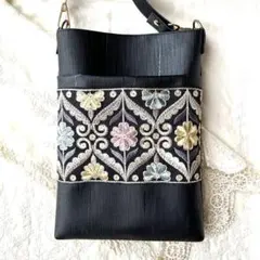 ショルダーバッグ　インド刺繍リボン　ハンドメイド