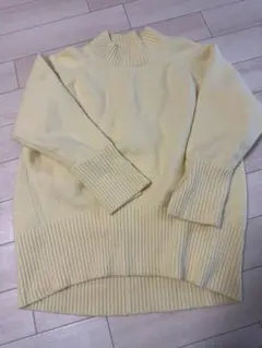 LOWRYS FARM イエロー タートルネックセーター