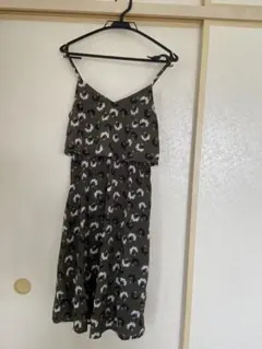 オリーブグリーン フラワープリント キャミワンピース