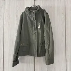 カーキ ブルゾン
