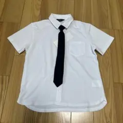 新品☆コムサイズム　黒ネクタイ付き白半袖シャツ①130㎝