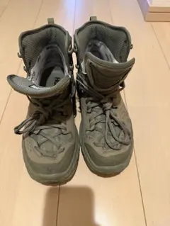 良品】【人気レア】ホカオネオネ tor ultra hi olive us10 - メルカリ