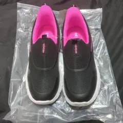 新品タグ付き✨️Kaepa スリッポン ブラック/ピンク 23.5cm