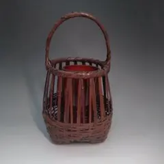 竹花籠　別府竹細工　二代岩屋豊南作 竹編み花入れ　おとしの竹筒有り 竹花籠 別府竹細工 二代岩屋豊南作 竹編み花入れ おとしの竹筒有り