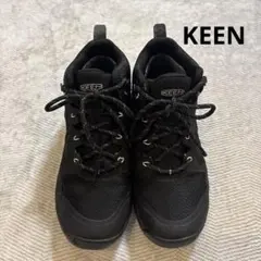 新品 KEEN スニーカー　トレッキング　山登り　アウトドア