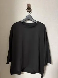 ブラック　七分袖Tシャツ