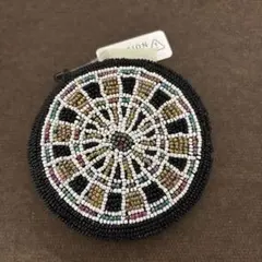 ビーズ刺繍 円形ポーチ ブラック