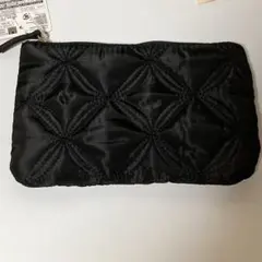 キルティングポーチ　黒　ブラック