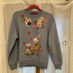 オレボレブラ♥️ぶたさん毛糸編みモチーフ風素敵な刺繍グレーパーカー