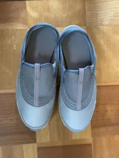 ニューバランス　スリッポン