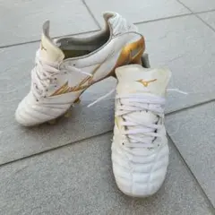 MIZUNO サッカースパイク モナルシーダネオ ホワイト ゴールド