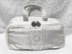 匿名配送⭕️ マリークワント 薄グレーの大容量メイクポーチ