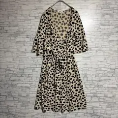 NATURAL BEAUTY BASIC ドット柄ワンピース M春服　美品のサムネイル