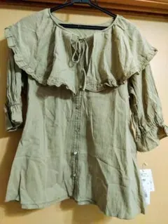 フリル襟ブラウス　シャツ