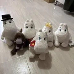 ムーミンママ 木製椅子＆ムーミンバレーパークぬいぐるみムーミン