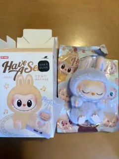 POP MART ZIZI Have a Seat ぬいぐるみ ジジのサムネイル