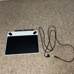 Wacom Intuos（ワコム イントュオス）ペンタブレット／中古品（箱なし）