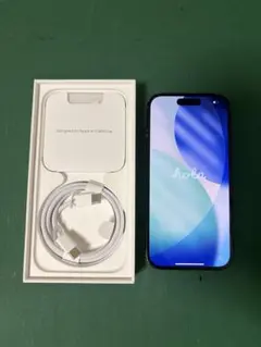 【ジャンク】iPhone 15 本体　ブラック　付属品込み　背面ひび割れあり