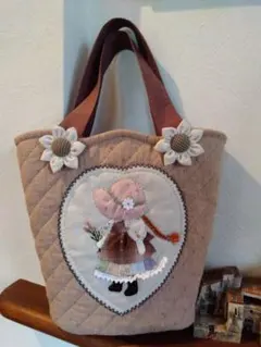 ハンドメイド　パッチワーク　トートバッグ　サンボンネット・スー