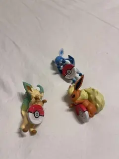 ポケモン一番くじ2025街歩ききらりんフレンズ　リーフィア グレイシア ブースタのサムネイル