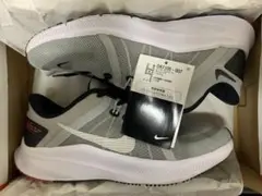 Nike Quest 4 グレー/ブラック 7.5