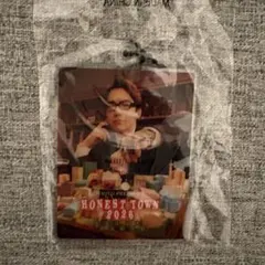 NAOTO 500円ガチャ　クリアチャーム