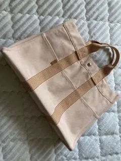 Item thumbnail for item a42341f1-3b25-49bb-9670-0128a3dc70a5