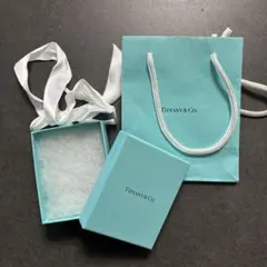 Tiffany & Co. ギフトボックスとショッパーセット