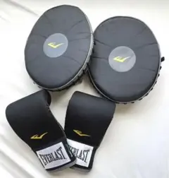 Item thumbnail for item 75f653f8-fd45-4f22-ba55-a588ad49c2dd