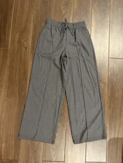 ZARA グレー カジュアルパンツ　Mサイズ
