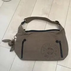 3連休限定お値引きセール！ キプリング　ブラウンナイロンバッグ 　マスコット付き