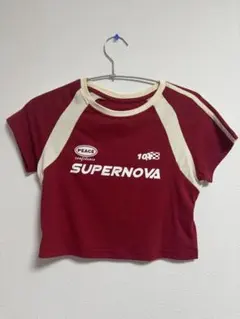 SUPERNOVA ロゴ クロップド丈 半袖Tシャツ レッド