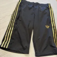 adidas 金ロゴ 3本ライン ハーフパンツ 黒　y2k 金のサムネイル