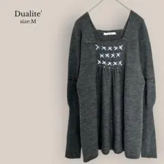 デュアリテDualite✨美品✨スクエアネックニット　フレア　刺繍　シャーリング