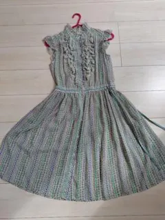 Lois CRAYON フリル付きサイドリボンワンピース