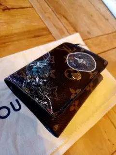 山本寛斎日本限定LOUIS VUITTON ポルトフォイユヴィクトリーヌ - メルカリ