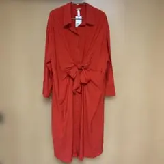 【新品・未使用)】　H&M ロングコート ＸＬ　レーヨン84% 朱赤