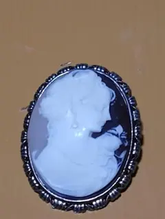 カメオ横顔の女性 直径30.30mm - メルカリ