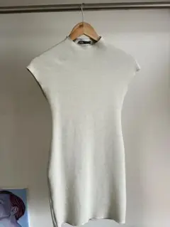 ZARA ザラ ショートストレッチニットワンピース ライトベージュ XS