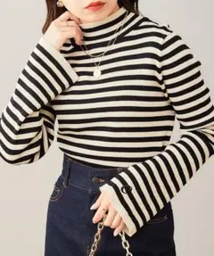 【匿名配送】Chico　袖刺繍ハイネックリブニット