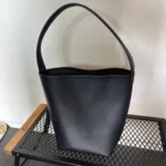 バケツ型トートバッグ