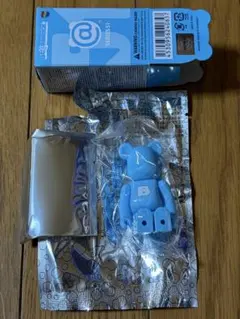 BE@RBRICKベアブリック　シリーズ51 ベーシックBASIC 水色 Ｂ